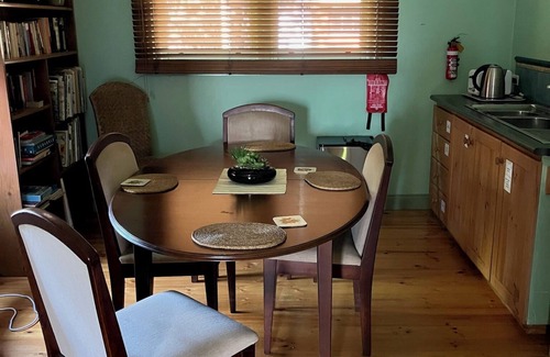 Clunes House | Heritage, renovated, miners Cottage in Clunes