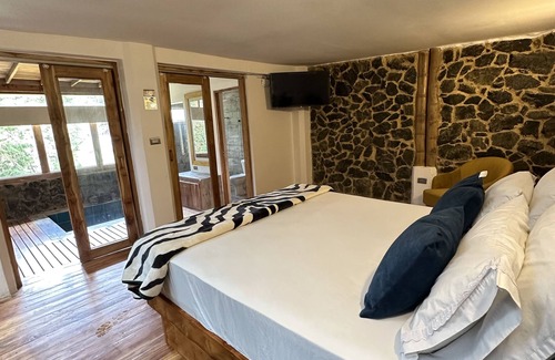 Medellin Hotel | Hermosa Habitacion Suite En Santa Elena