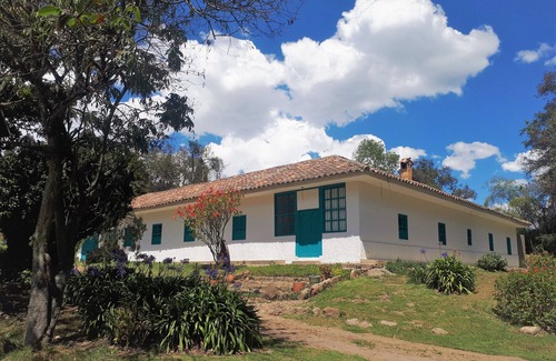 Subachoque House | Hermosa Hacienda Colonial a 50 Mint de Bogotà