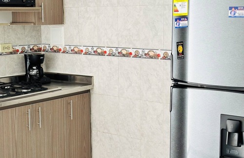 Medellin Apartment | Hermoso apartamento cerca al centro de Medellín.nPerfecto para grupos familiares