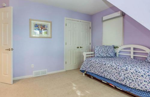 Holland House | Heron Creek