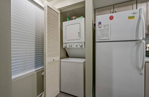 The Dunes Condo | Heron Pointe D4 - 5 minute walk to beach-Indoor Pool
