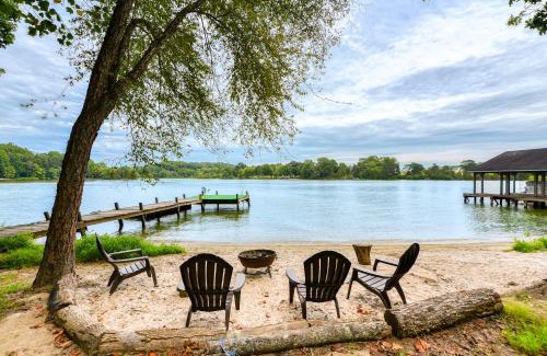 Livingston House | Heron's Bluff