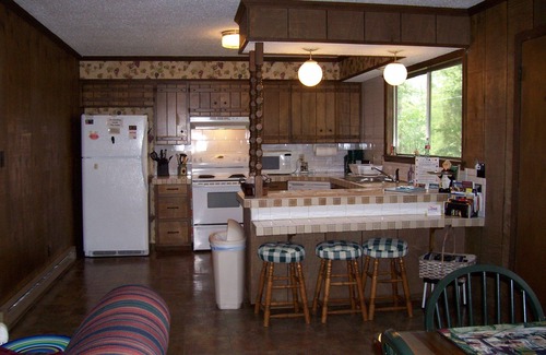 Lebanon Cabin | Heron's Landing - on Old Hickory Lake - 25 Miles from Nashville