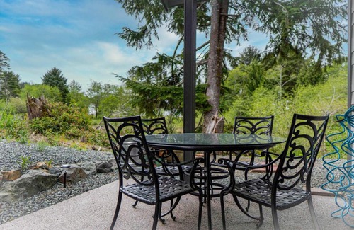 Rockaway Beach House | Heron's Nest