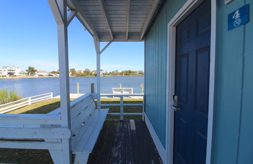 Nags Head Apartment | Herring Hideaway 1 Queen Standard Fin N Feather