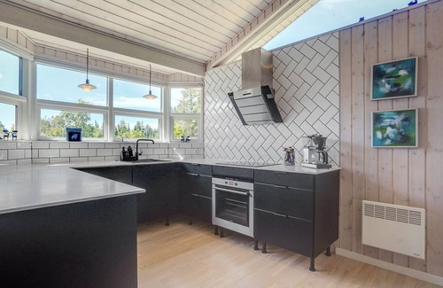 Hou House | "Herta" - 700m from the sea by Interhome
