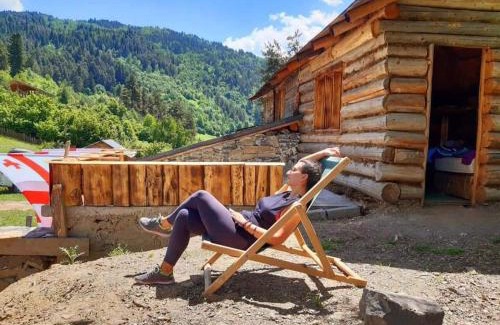 Bagvdanari House | Heshkili huts and cabins Svaneti