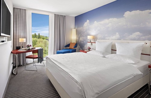 Waggershausen Hotel | Hey Lou Hotel Friedrichshafen