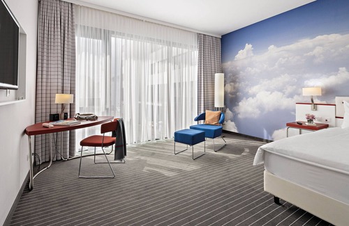 Waggershausen Hotel | Hey Lou Hotel Friedrichshafen