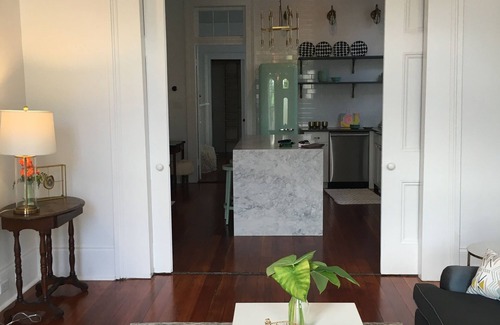Bywater House | HGTV's BYWATER Beauty as seen on New Orleans Reno - Stunning spacious 1-bedroom