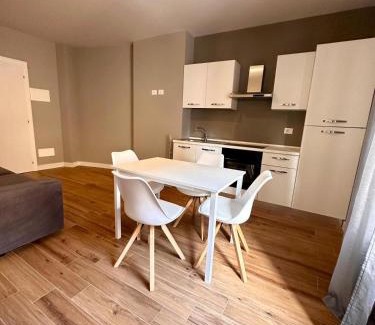 Alessandria Apartment | HH Hermoso Housing ALESSANDRIA
