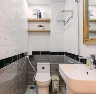 Trang Tien House | Hi-Home HanoiCenter Big Group-4BRs 2mins to HoanKiem Lake