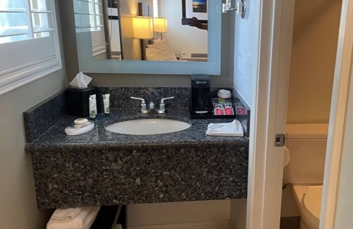 East Manhattan Beach Hotel | Hi View Inn & Suites