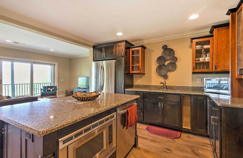Hiawassee House | Hiawassee Getaway w/Deck, Mountain & Lake Views!