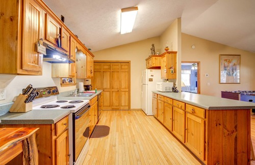 Sautee Nacoochee Cabin | Hibernation Station – 3rd Night Free! See Details Below.