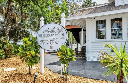 Fort Myers River District House | Hibiscus House Bed Breakfast Citrus Room