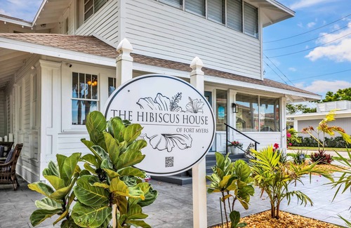 Fort Myers River District House | Hibiscus House Bed Breakfast Citrus Room