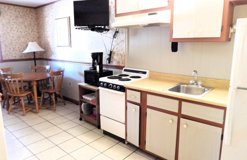 Royal Cabin | Hickory 21n