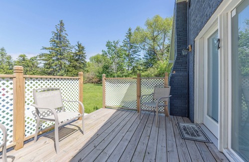 Douglas House | Hickory Cottage: Cozy 2-Bedroom in Douglas, MI, close to beaches, downtown, antiques and more!*