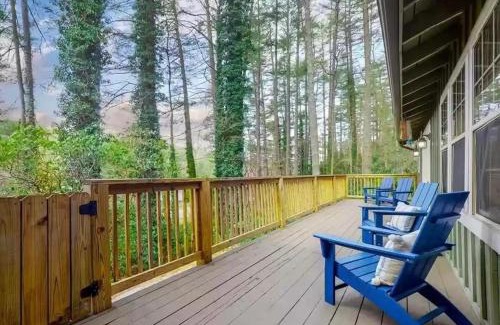 Lake Sequoyah House | Hicks Hideaway