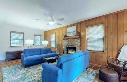 Lake Sequoyah House | Hicks Hideaway