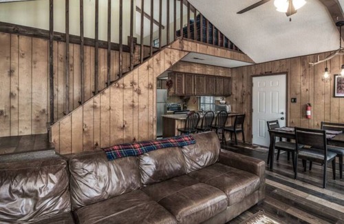 Ruidoso Cabin | Hidalgo Haven - Private Hot tub, Large deck, Lots of Wildlife
