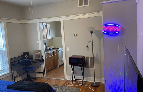 Uptown House | Hidden Andersonville / Wrigleyville Gem!!!