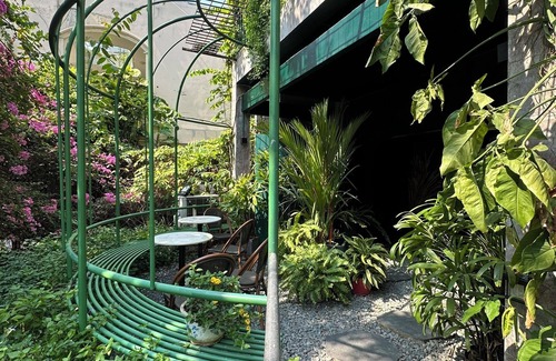 District 1 Apartment | Hidden Bar Styled Studio @Saigon