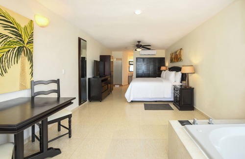 Tankah Resort | Hidden Beach Resort Au Naturel Adults Only, Catamarán, Cenote, All & More Inclusive