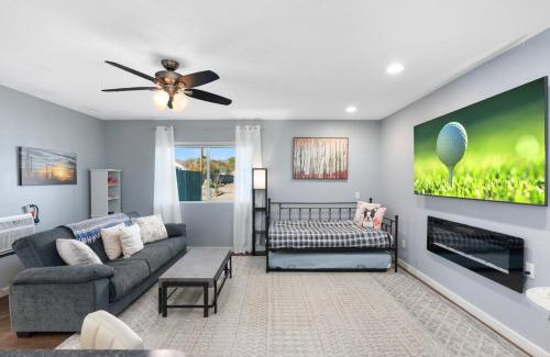Cottonwood-Verde Village House | Hidden Courtyard Gem Near Vineyards with Shared Hot Tub Perks
