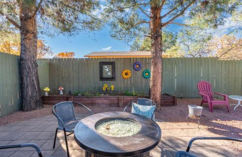 Cottonwood-Verde Village House | Hidden Courtyard Gem Near Vineyards with Shared Hot Tub Perks