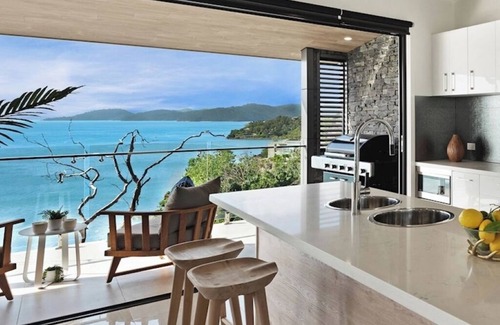 Hamilton Island Apartment | Hidden Cove 13