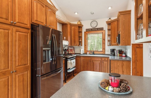 Lake City House | Hidden Creek Hideaway (Sleeps 8) Sauna, Fire Pits, and Fall Foliage Views Awaits!
