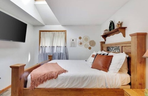Tunkhannock Township House | Hidden deep in the woods for a perfectly private stay!