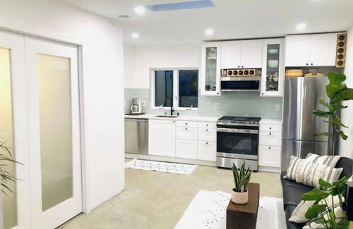 Atwater Village Apartment | Hidden Garden Sanctuary, Fully Renovated & Central
