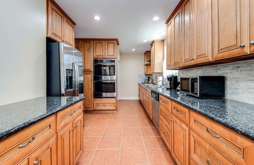 Encino House | Hidden Gem | Centrally Located | Family Friendly