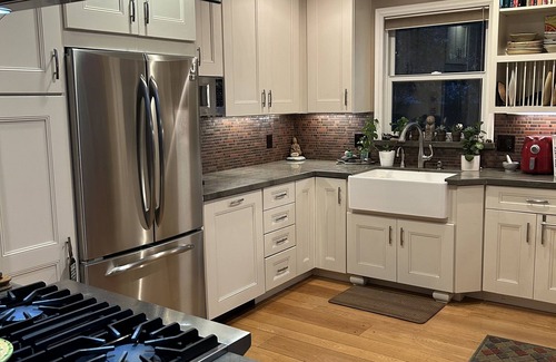 Piedmont Pines Cottage | Hidden Gem Cottage in Lush Green Setting Close to Eats, Trails, Village.