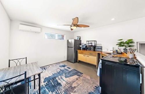 Linda Vista Apartment | Hidden Gem in Mission Heights