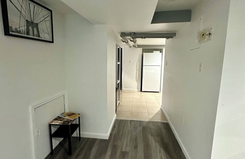 East Rockaway House | Hidden Gem: Modern Basement Apt