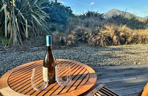 Albert Town Apartment | Hidden Gem on Hardie, Wanaka
