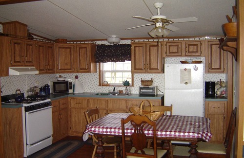 Canastota House | Hidden Gem - Oneida Lakefront Home - Relax and Enjoy the stunning lake views!