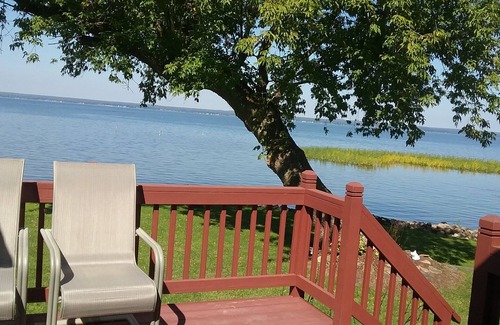 Canastota House | Hidden Gem - Oneida Lakefront Home - Relax and Enjoy the stunning lake views!