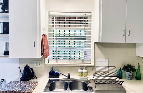 Sunset Junction Apartment | Hidden Gem: Secluded Nook in Silverlake hills
