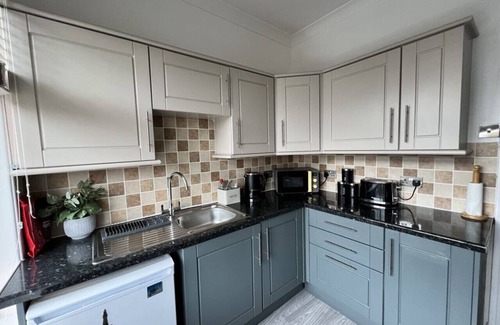 South Shore Apartment | Hidden Gem with parking Short walk to Pleasure Beach