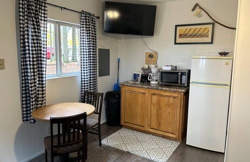 Lake City Cabin | Hidden Haven Cottages - Cottage 9 - Summer Fun