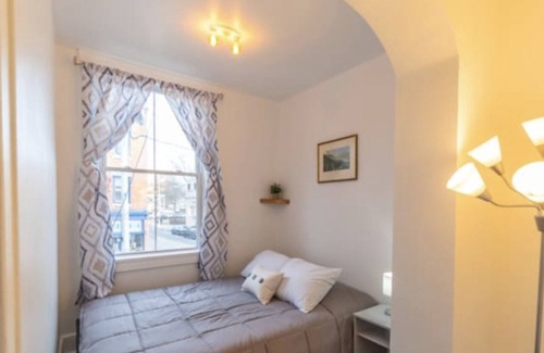 Beacon Apartment | Hidden Hideaway | Prime Location | Parking