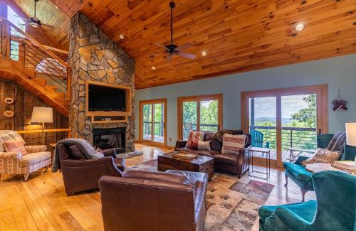 Lenoir House | Hidden Hideaway
