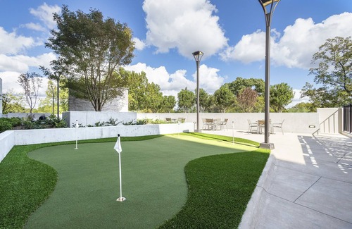 Ardmore Apartment | Hidden in Plain Site Suite w/Free Parking & City View