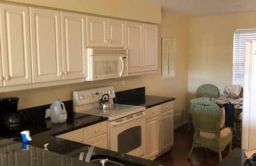 Bradenton Condo | Hidden Lake Condo 5 miles to Anna Maria Island